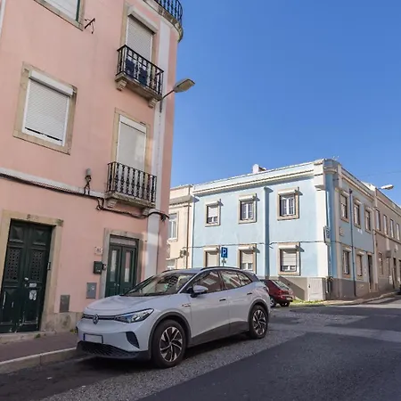 Classic Topfloor By Lovelystay Apartamento Lisboa