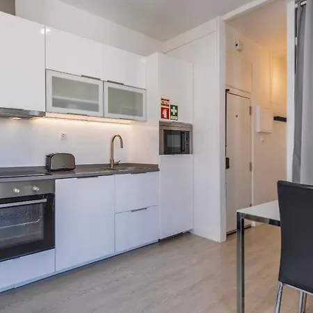 Classic Topfloor By Lovelystay Lisboa