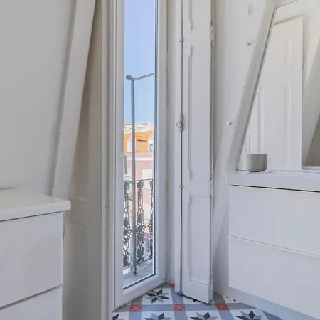 Apartamento Classic Topfloor By Lovelystay Lisboa