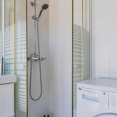 Classic Topfloor By Lovelystay * Lisboa